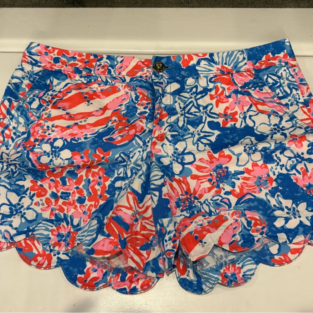 Lilly Pulitzer. Size 8 buttercups. Pop pop glow